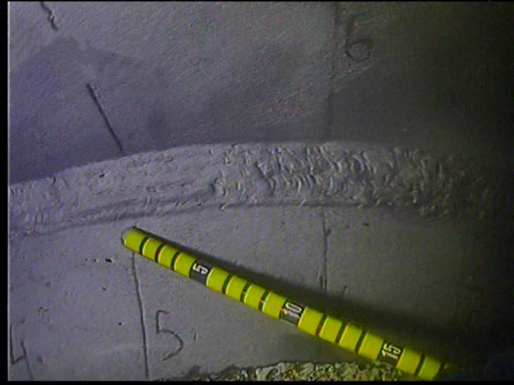 Underwater diver pointer